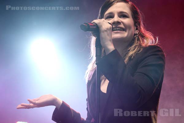 CHRISTINE AND THE QUEENS - 2014-06-29 - PARIS - Hippodrome de Longchamp - 